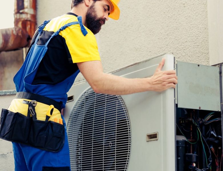 air_conditioning_technician_optimized